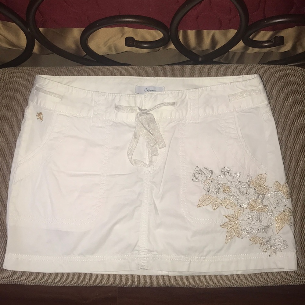 White mini skirt